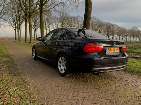 BMW 3-serie - 318i Business Line Nieuw Model - 1