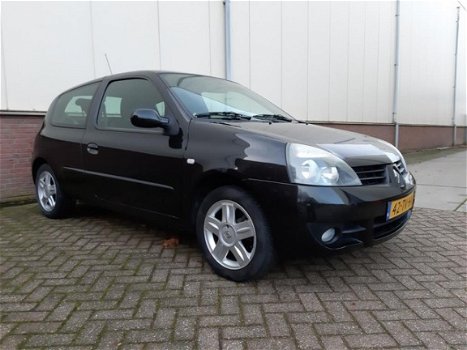 Renault Clio - 1.2-16V Campus 2e eigen/airco/netjes/apk - 1