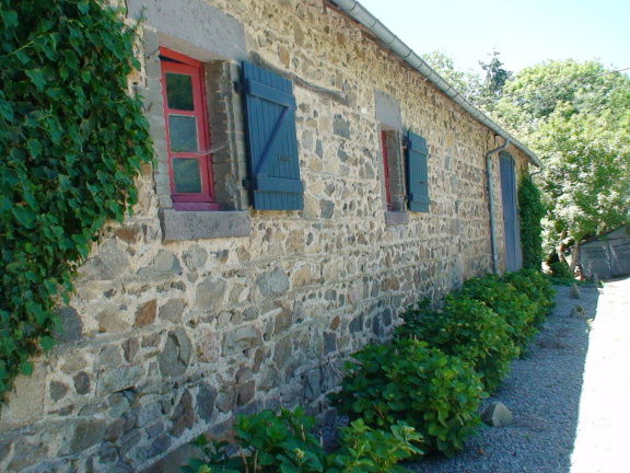 Onderweg naar Spanje of Zuiden Frankrijk? Tussenstop in een romantische B&B. Gratis WIFI - Afbeelding 3