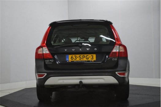 Volvo XC70 - 2.0 D3 FWD Limited Edition Automaat, Navi, Clima, Cruise, Trekhaak, Mooie auto - 1