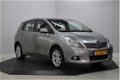 Toyota Verso - 1.6 VVT-i Business Navi, Clima, Camera, Cruise, Trekhaak, Pano dak - 1 - Thumbnail