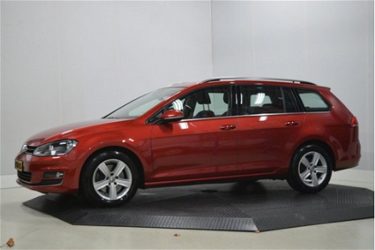 Volkswagen Golf Variant - 1.6 TDI Highline Navi, Clima, Cruise, Trekhaak - 1