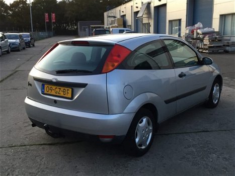 Ford Focus - 1.6-16V Trend, AIRCO, ELEK-RAMEN, RADIO-CD-MP3-USB-AUX, CENT-VERGRENDELING, TREKHAAK - 1