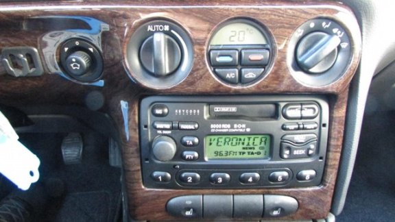 Ford Mondeo - 1.8-16V Ghia Platinum AIRCO/LEDER/TREKHAAK - 1