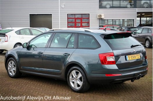 Skoda Octavia Combi - 1.6 TDI Greenline Businessline , Groot Navi, Bi-Xenon, Clima, Lmv - 1