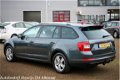 Skoda Octavia Combi - 1.6 TDI Greenline Businessline , Groot Navi, Bi-Xenon, Clima, Lmv - 1 - Thumbnail