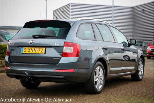 Skoda Octavia Combi - 1.6 TDI Greenline Businessline , Groot Navi, Bi-Xenon, Clima, Lmv - 1