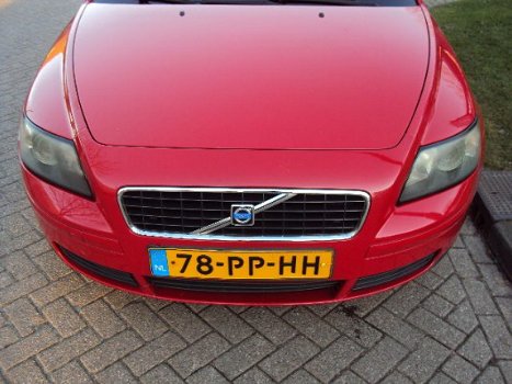 Volvo S40 - Benzine 2.4 140PK - 1