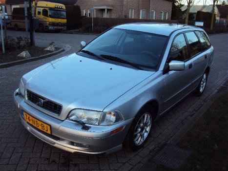 Volvo V40 - Benzine 1.8 120PK Europa - 1