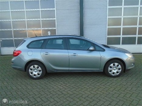 Opel Astra Sports Tourer - 1.4 Edition - 1