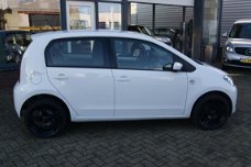 Volkswagen Up! - 1.0 60PK 5D BMT navi st verwarming e.t.c