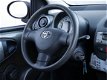 Toyota Aygo - 1.0 68pk VVT-i Now 5-deurs Airco - 1 - Thumbnail