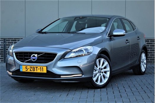 Volvo V40 - 2.0D4 191PK Summum Business | Xenon | Afnb Trekhaak | PDC *Rijklaar - 1