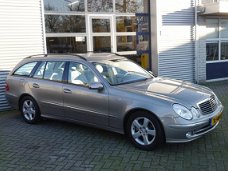 Mercedes-Benz E-klasse Combi - 270 CDI Avantgarde 92000KM FISCAAL VRIENDELIJK TOP STAAT