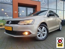 Volkswagen Jetta - 1.4 TSI Match AUTOMAAT / 70.000 KM. / LUXE