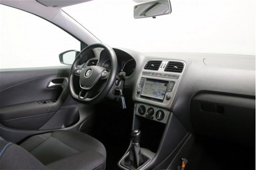 Volkswagen Polo - 1.4 TDI Business Edition Navigatie Stuurbediening Parkeersensoren - 1