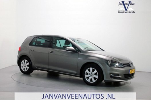 Volkswagen Golf - 1.0 TSI 116pk Comfortline 6-bak Navigatie DAB+ Parkeersensoren Climate Control - 1