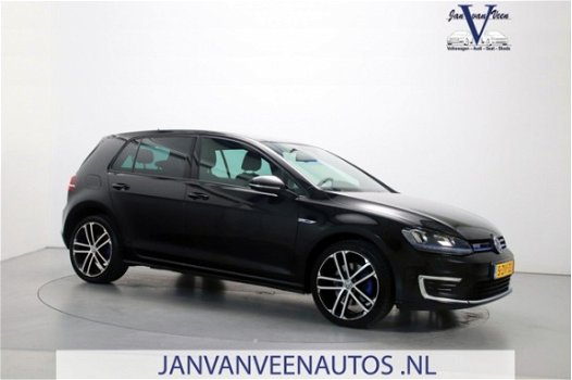 Volkswagen Golf - 1.4 TSI 204pk GTE DSG LED Leder Stoelverw. Sportstuur Parkeersensoren - 1