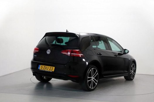 Volkswagen Golf - 1.4 TSI 204pk GTE DSG LED Leder Stoelverw. Sportstuur Parkeersensoren - 1