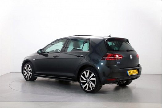 Volkswagen Golf - 1.4 TSI 204pk GTE DSG Panoramadak Camera Stoelverw. ParkPilot App-Connect - 1