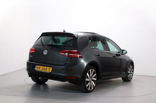 Volkswagen Golf - 1.4 TSI 204pk GTE DSG Panoramadak Camera Stoelverw. ParkPilot App-Connect - 1