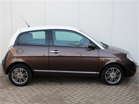 Lancia Y(psilon) - 1.4 Oro - 1