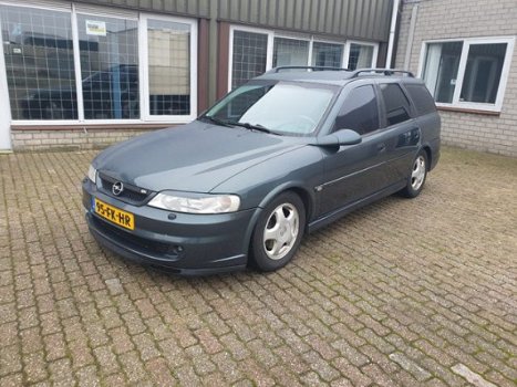 Opel Vectra Wagon - VECTRA STATION2.5I-V6 BUSINESS EDITION - 1