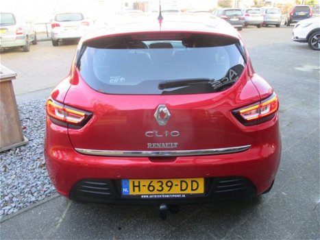 Renault Clio - 1.2 TCe 120PK Intens NAVI ECC PDC CRUISE 16