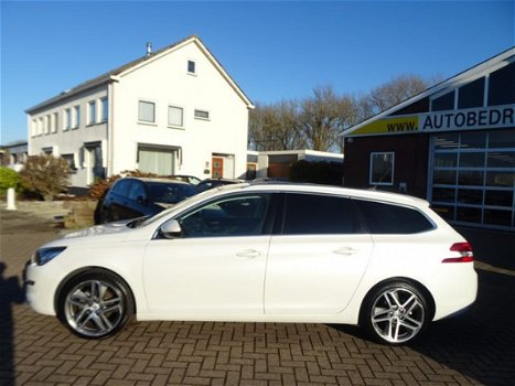 Peugeot 308 SW - 1.6 BlueHDI Executive Pack Leer, Pano-Dak, Camera, Trekhaak, Pdc v+a - 1