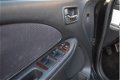 Toyota Avensis Wagon - 1.8-16V Linea Sol - 1 - Thumbnail