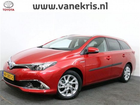 Toyota Auris Touring Sports - 1.8 Hybrid Executive - Navi - Parkeersensoren - 1