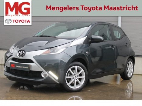 Toyota Aygo - 1.0 VVT-i X-Play Navi Lichtmetaal | 5drs - 1