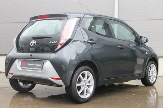 Toyota Aygo - 1.0 VVT-i X-Play Navi Lichtmetaal | 5drs - 1