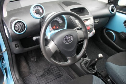 Toyota Aygo - 1.0 VVT-i Dynamic Blue 5drs | Airco | Lichtmetaal - 1