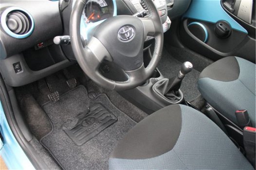 Toyota Aygo - 1.0 VVT-i Dynamic Blue 5drs | Airco | Lichtmetaal - 1