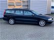 Volvo V70 - 2.4 D5 Automaat - Cruise control - Climate control - Trekhaak - 1 - Thumbnail