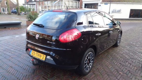 Fiat Bravo - 1.4 MultiAir 16v 140pk Start&Stop MyLife RIJKLAAR PRIJS - 1