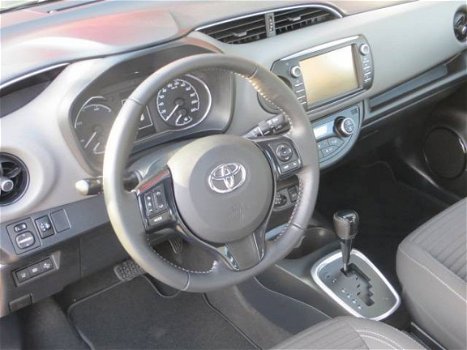 Toyota Yaris - 1.5 Hybrid Active + Navigatie - 1