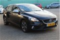 Volvo V40 - 2.0 D4 R-Design Business (191pk) Zwarte hemel /WIFI /My-car /Navi /Leder-alcantara /Clim - 1 - Thumbnail