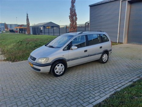 Opel Zafira - 1.8-16V Comfort automaat 7zits - 1