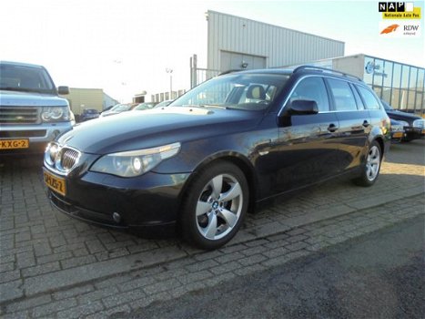 BMW 5-serie Touring - 523i Executive , Navi, Panodak - 1