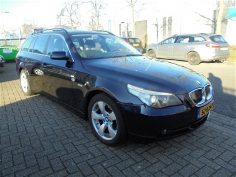 BMW 5-serie Touring - 523i Executive , Navi, Panodak - 1