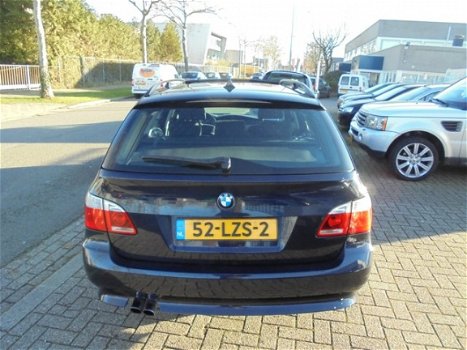 BMW 5-serie Touring - 523i Executive , Navi, Panodak - 1