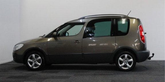 Skoda Roomster - 1.2 TSI Tour Trekhaak, Parkeersensoren - 1