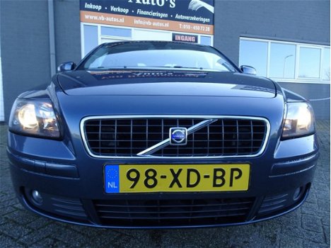 Volvo S40 - 2.4 Edition I automaat met trekhaak en automatische airco - 1