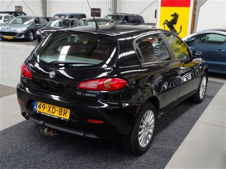 Alfa Romeo 147 - 1.6 T.Spark Business Stuurbekrachtiging Climate control - 1