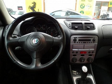 Alfa Romeo 147 - 1.6 T.Spark Business Stuurbekrachtiging Climate control - 1