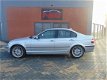 BMW 3-serie - 325 325i AUT Executive Nap Leder Navi Xenon Trekhaak - 1 - Thumbnail