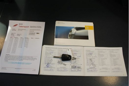 Opel Corsa - 1.2-16V Business airco, radio cd speler, elektrische ramen, lichtmetalen wielen - 1