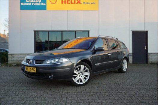 Renault Laguna Grand Tour - 2.0-16V Tech Line NAV TELEFOON CRUISE S/K DAK - 1